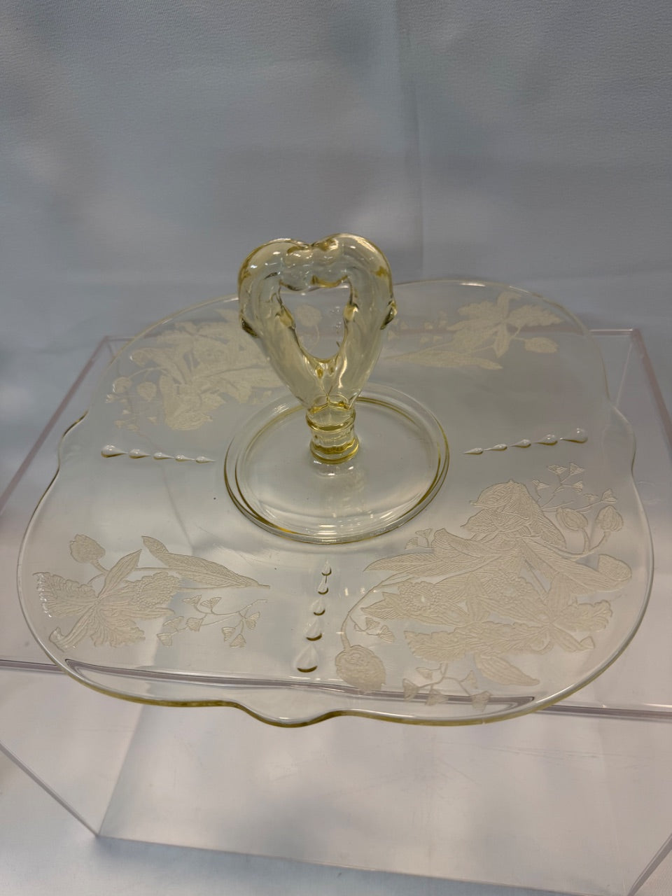 1930s Paden City Glass Yellow Depression Glass Center-Handled Server
